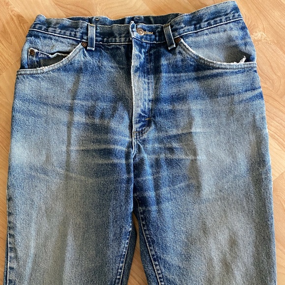 Vintage 1980’s Lee Jeans Medium Wash - The Steve Collection 2 of 8 - Picture 7 of 8